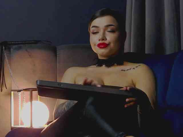 NikiBryce webcam