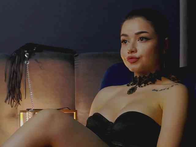 NikiBryce webcam