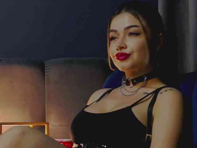 NikiBryce webcam
