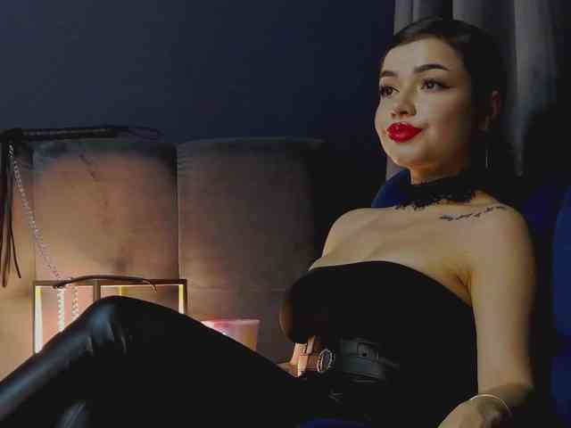 NikiBryce webcam