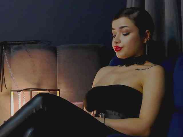NikiBryce webcam