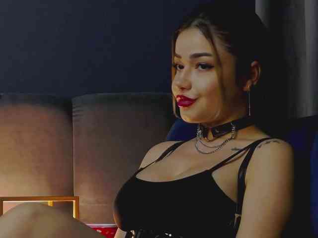 NikiBryce webcam