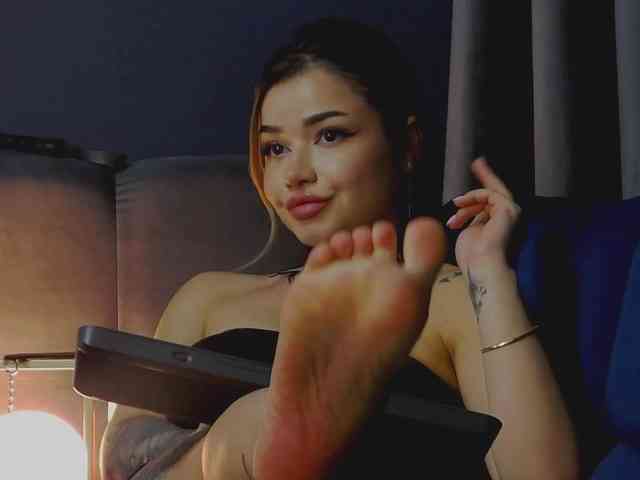 NikiBryce webcam