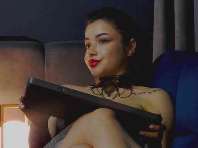 NikiBryce webcam