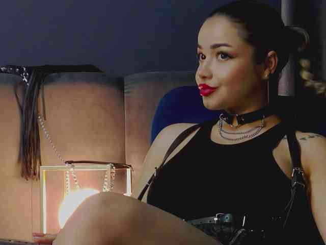NikiBryce webcam