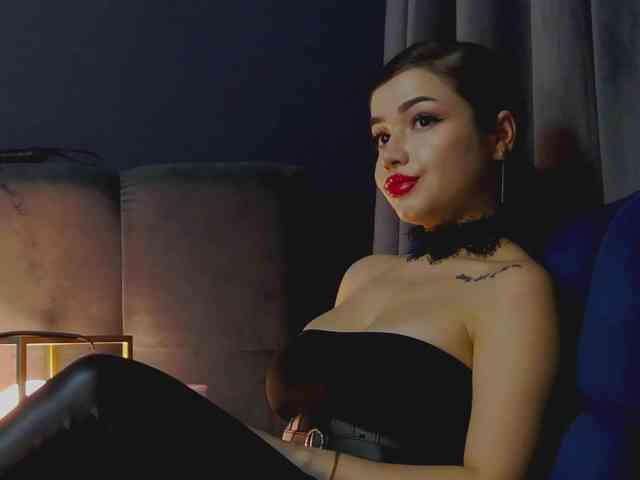NikiBryce webcam