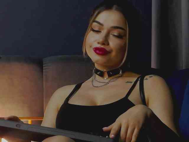 NikiBryce webcam