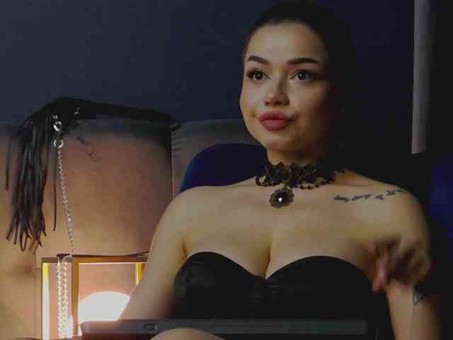 NikiBryce webcam