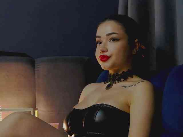NikiBryce webcam