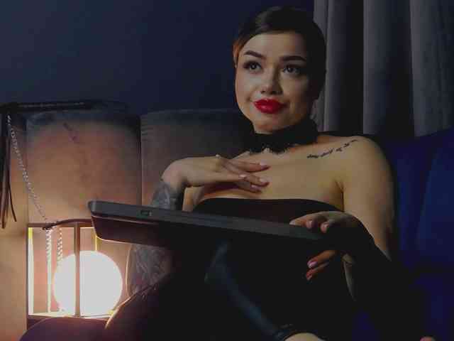 NikiBryce webcam