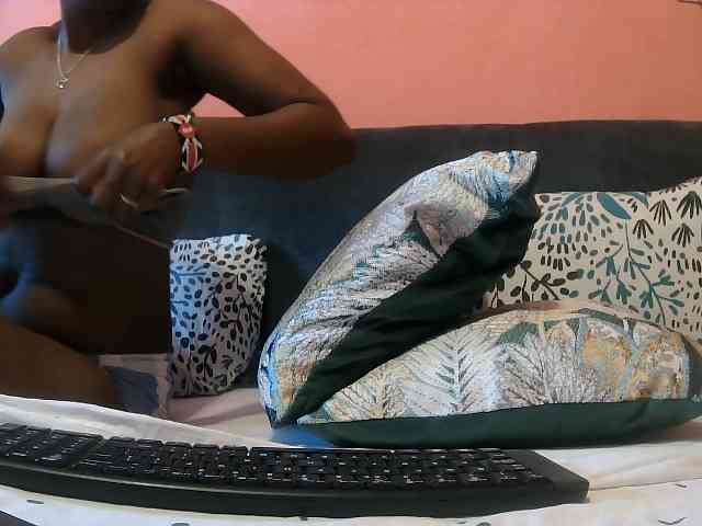 sexy-ebony webcam