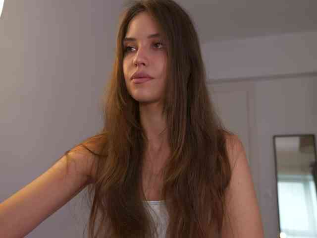DiamondAlishi webcam