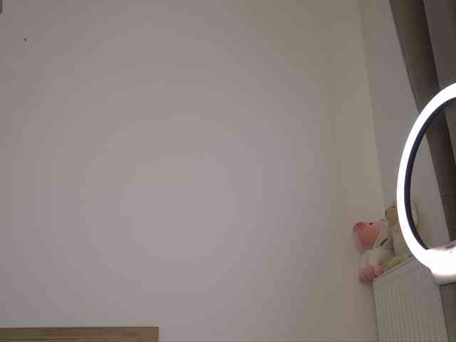 DiamondAlishi webcam