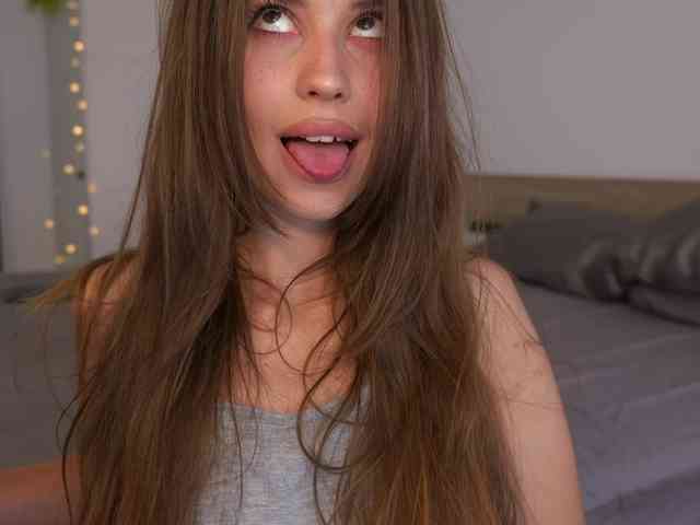 DiamondAlishi webcam