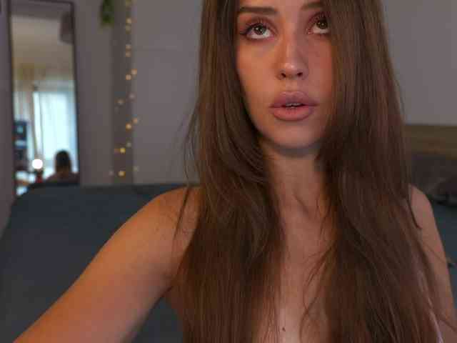 DiamondAlishi webcam
