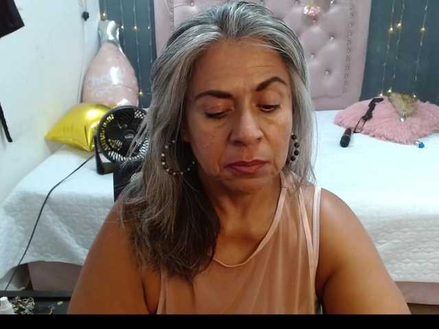 lalisha-96 — PLUG IN ASS