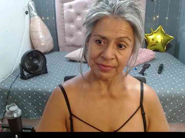 lalisha-96 Live Webcam on BongaCams