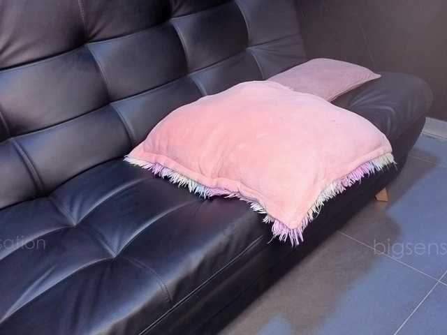 Big-sensation's BongaCams show and profile