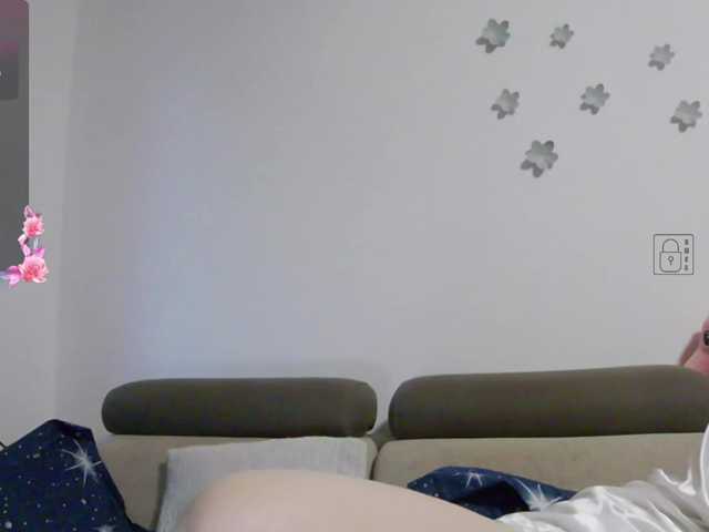 Lulu-Erotica's BongaCams show and profile