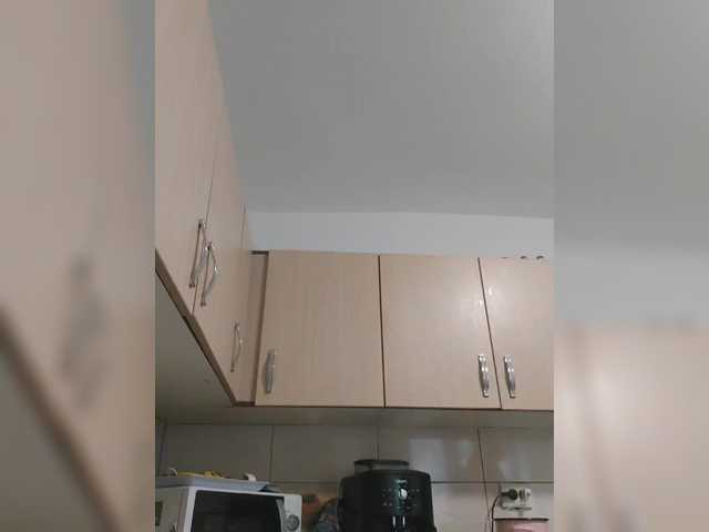 Lulu-Erotica's BongaCams show and profile