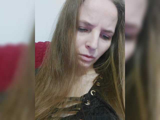 Lulu-Erotica's BongaCams show and profile