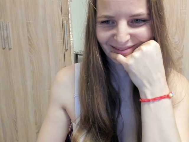 Lulu-Erotica's BongaCams show and profile