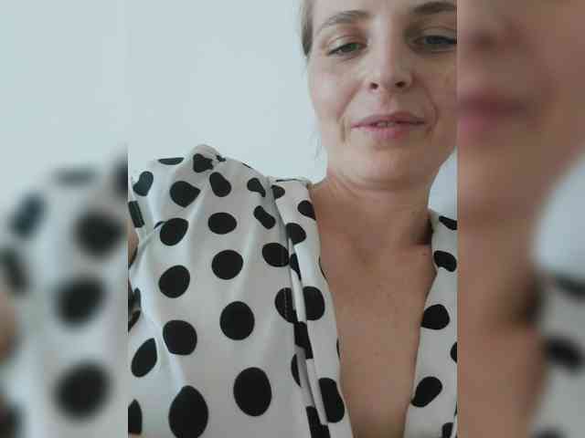 S-O-F-I-A webcam