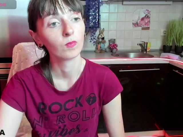 KathelinBrik from BongaCams