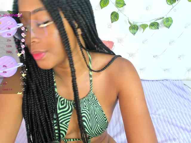 andreawilliam Live Webcam on BongaCams