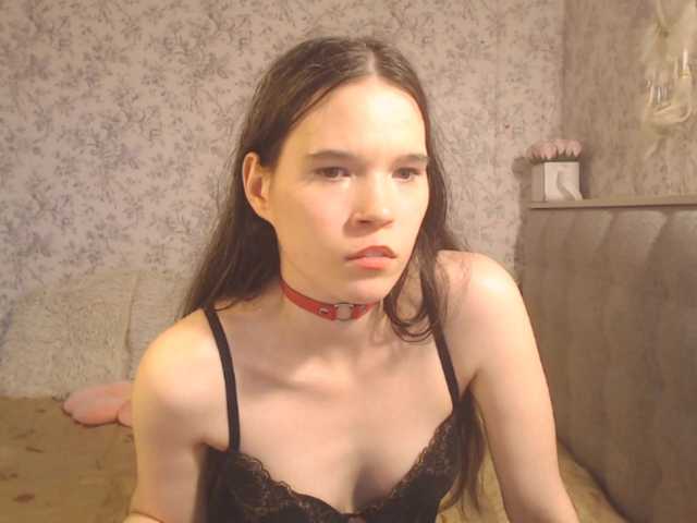 Nicole-Petit's BongaCams show and profile
