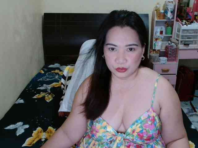 Ellaine08 webcam