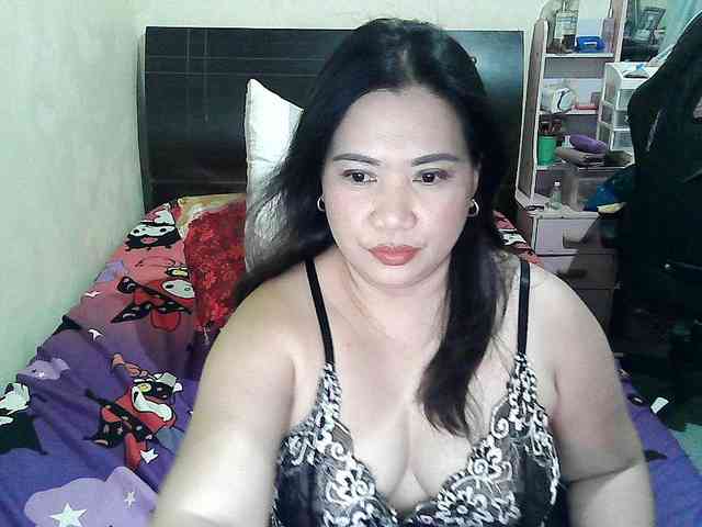 Ellaine08 webcam
