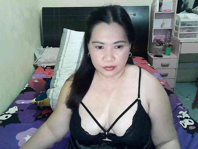 Ellaine08 webcam