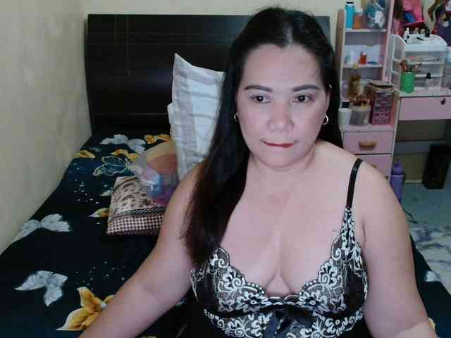 Ellaine08 webcam