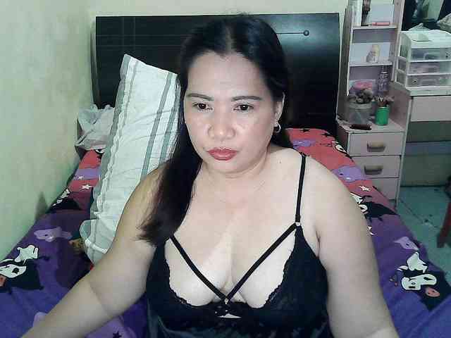 Ellaine08 webcam