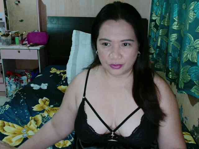 Ellaine08 webcam