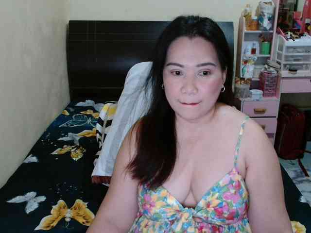 Ellaine08 webcam