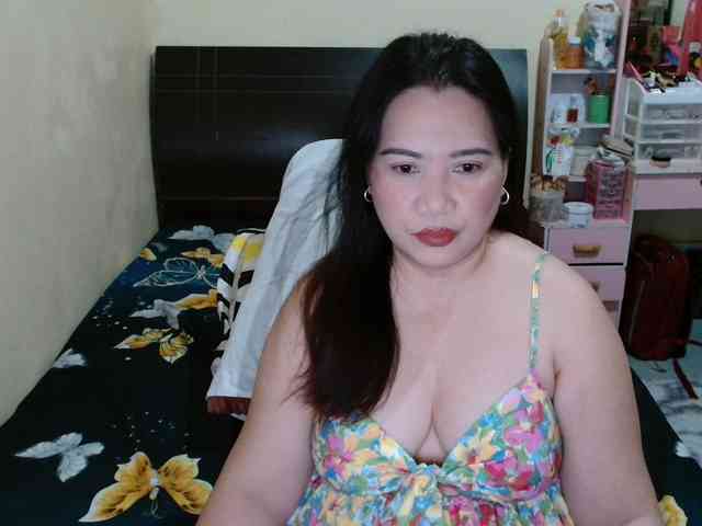 Ellaine08 webcam