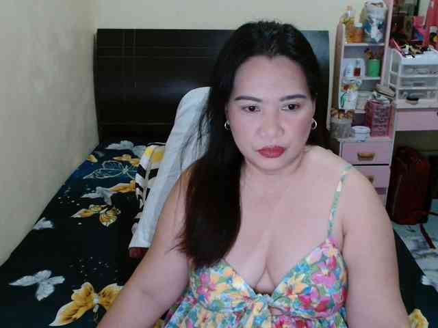 Ellaine08 webcam