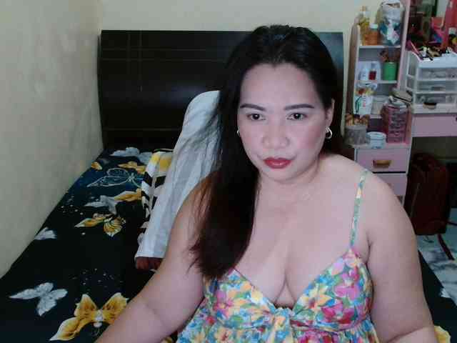 Ellaine08 webcam