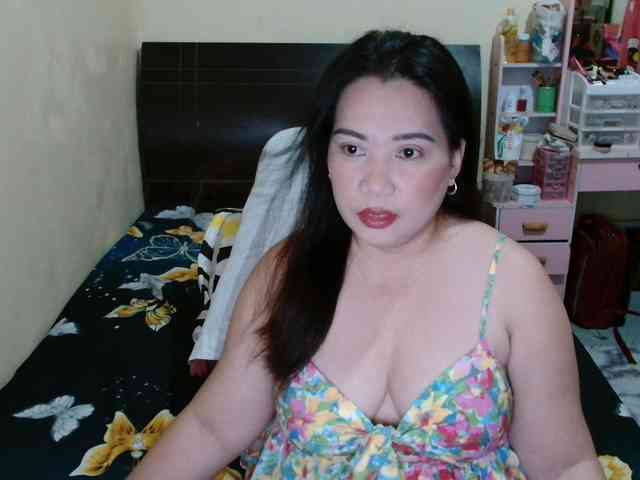 Ellaine08 webcam