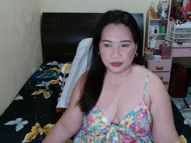 Ellaine08 webcam