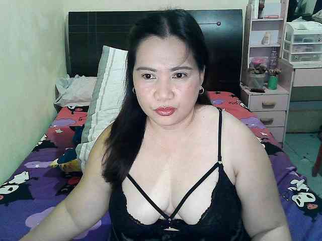 Ellaine08 webcam