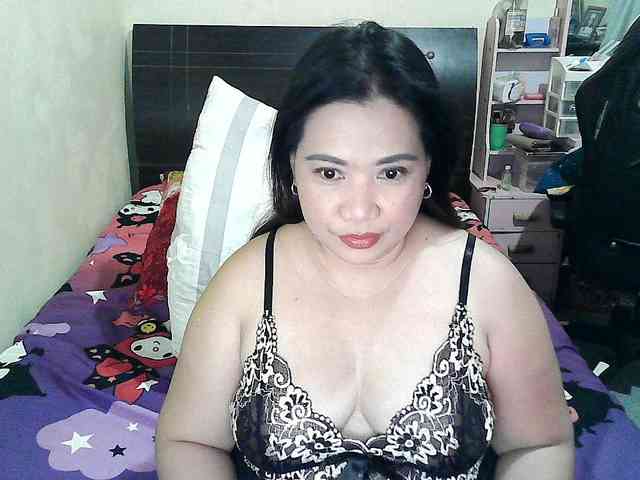 Ellaine08 webcam