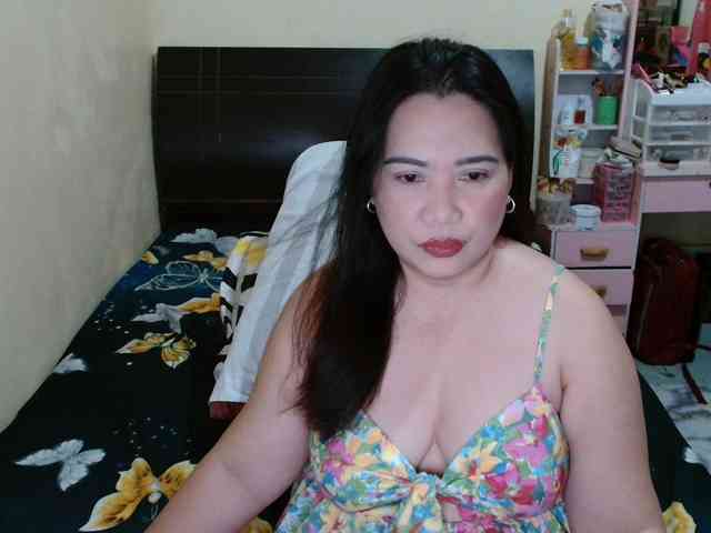 Ellaine08 webcam