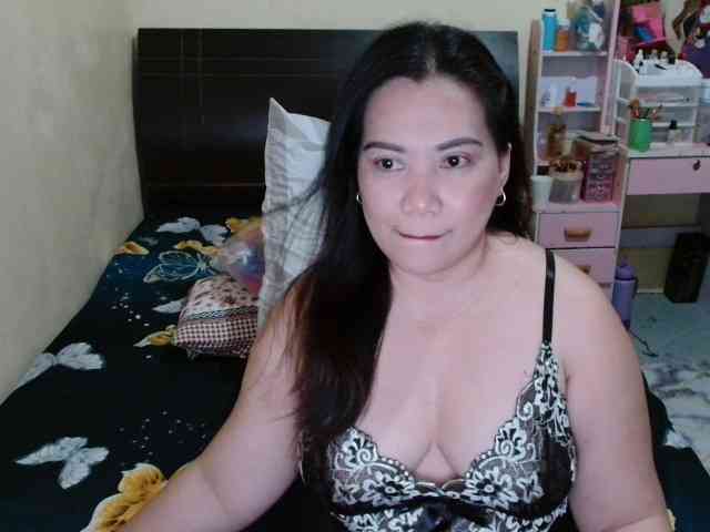 Ellaine08 webcam