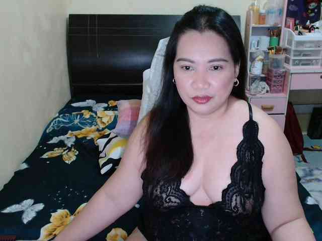 Ellaine08 webcam