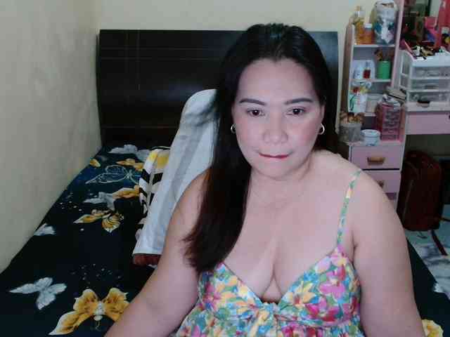 Ellaine08 webcam