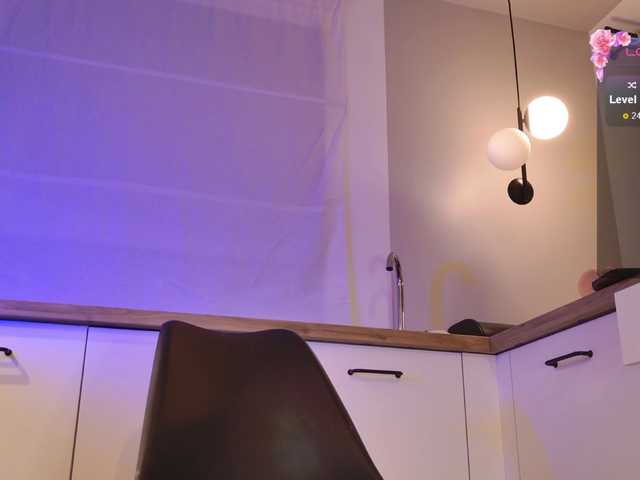 WOWJULIA's BongaCams show and profile