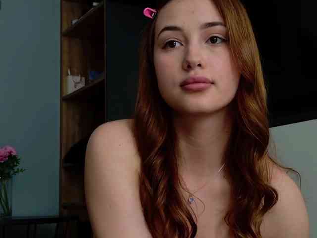 WOWJULIA webcam